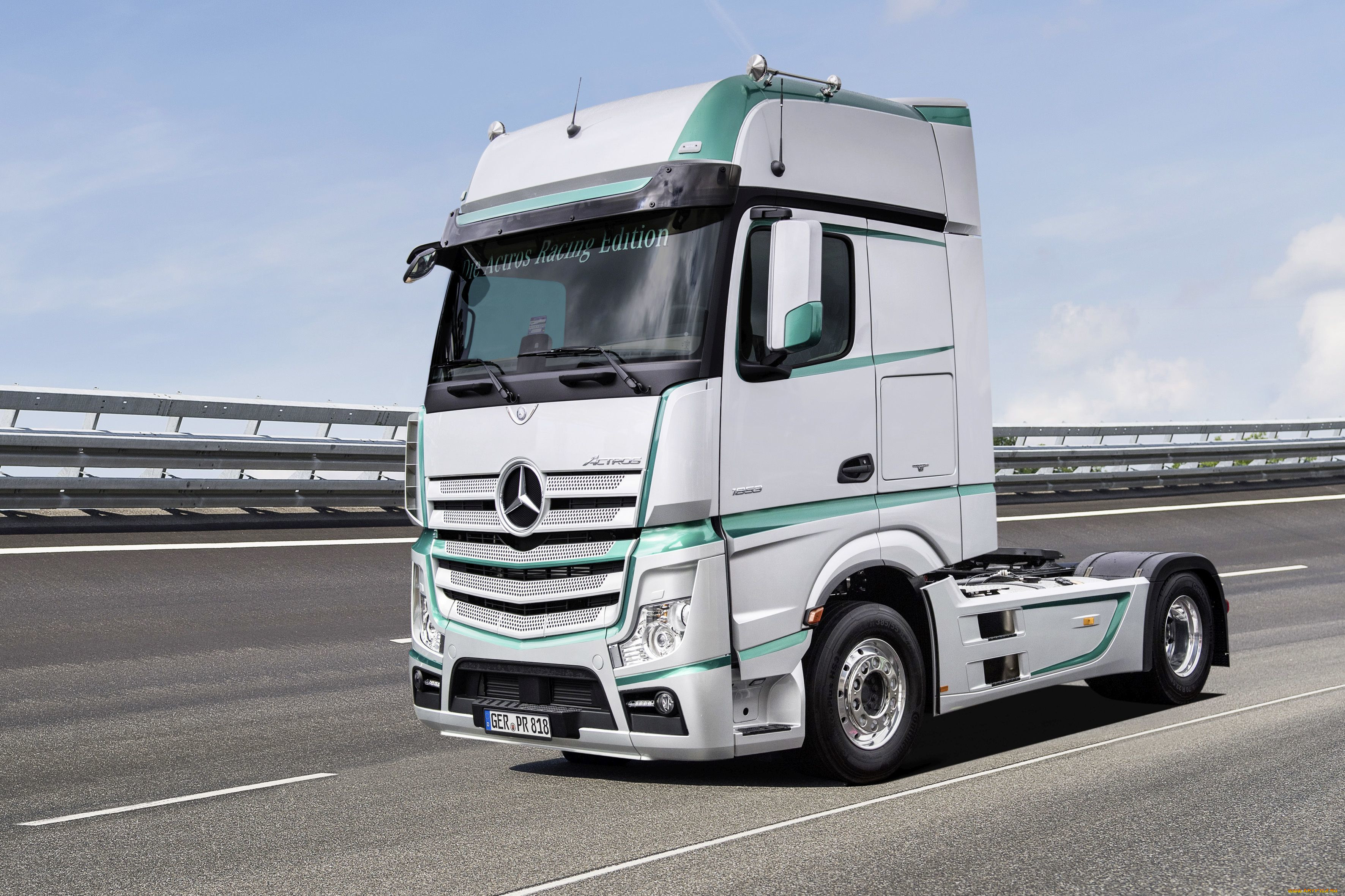 , mercedes trucks, mercedes, benz